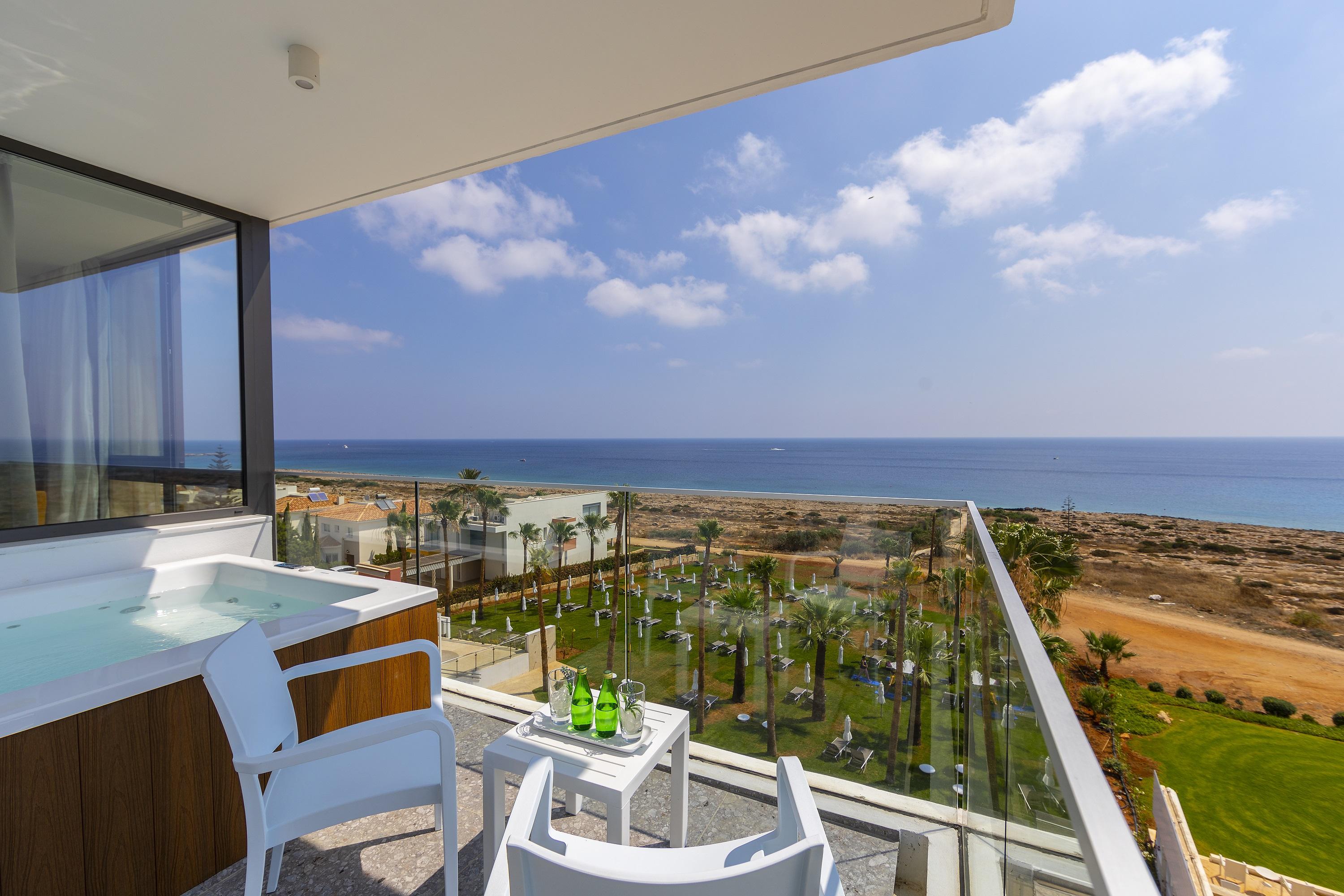 Leonardo Crystal Cove Hotel & Spa - Adults Only Protaras Exterior photo